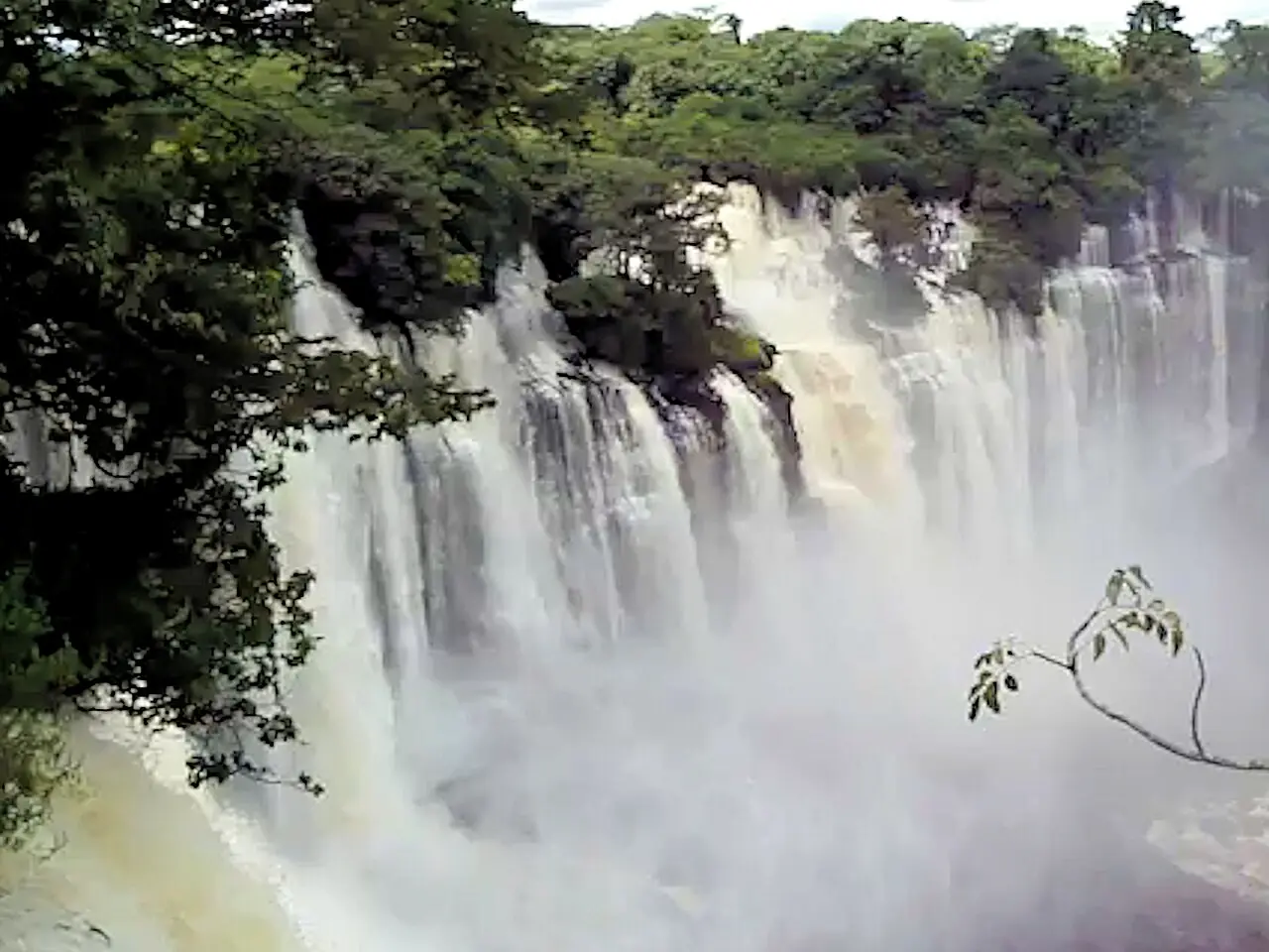 Quedas de Kalandula, no rio Lucala, província de Malanje